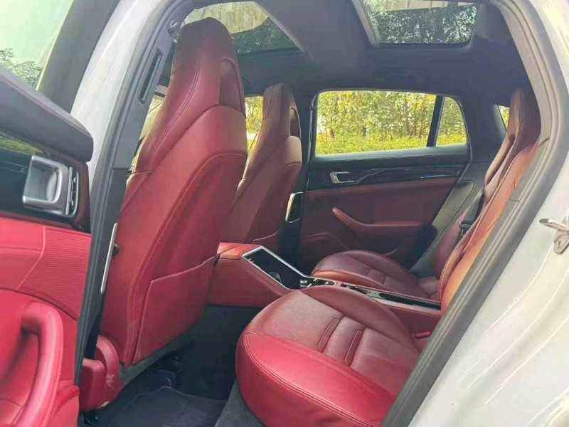 广州19年保时捷帕拉梅拉9