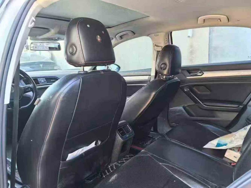 枣庄16年大众凌渡5