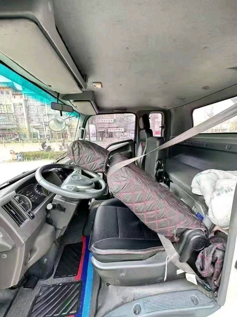 济宁23年江淮新骏铃7