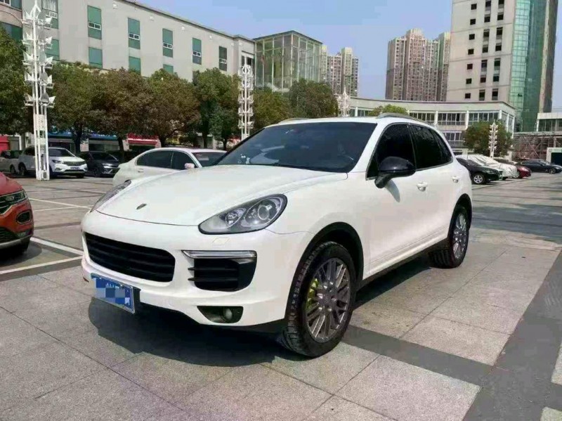 苏州17年保时捷卡宴3