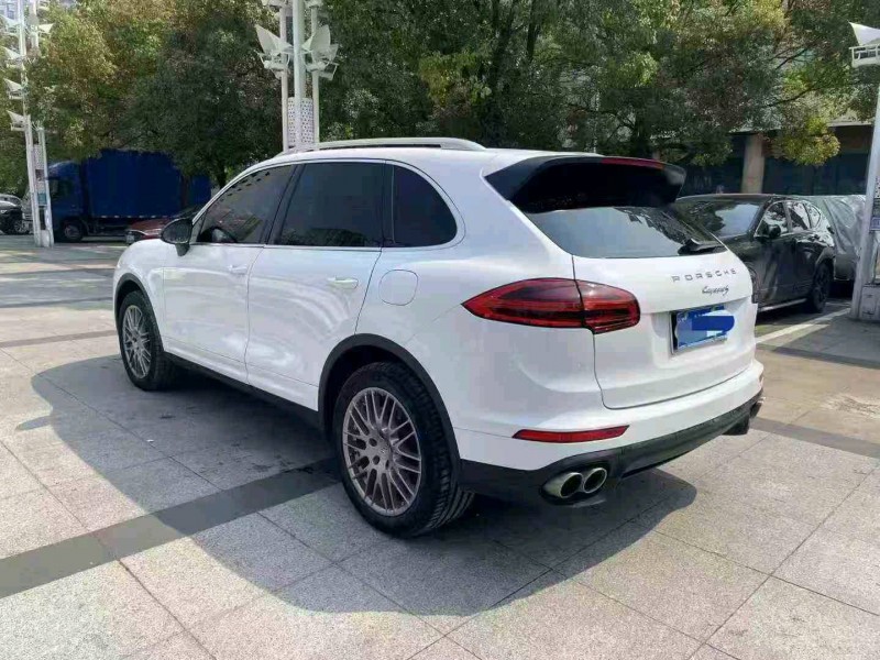 苏州17年保时捷卡宴8