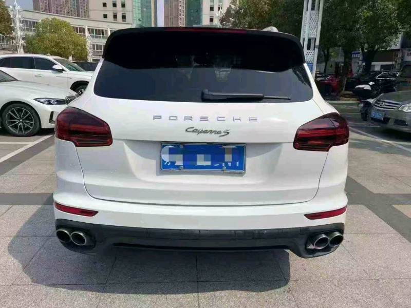 苏州17年保时捷卡宴9