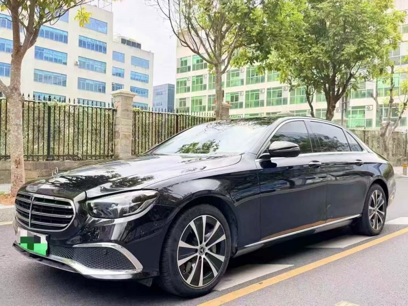 广州22年奔驰E8