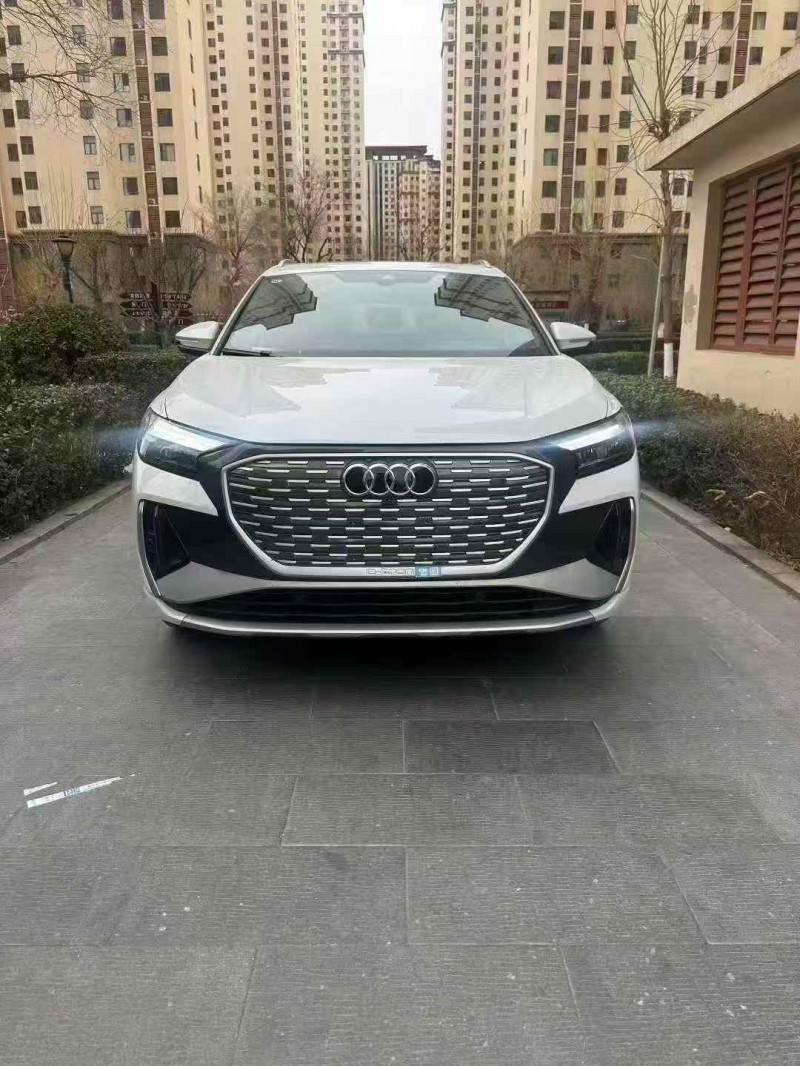 张家口26年奥迪Q41