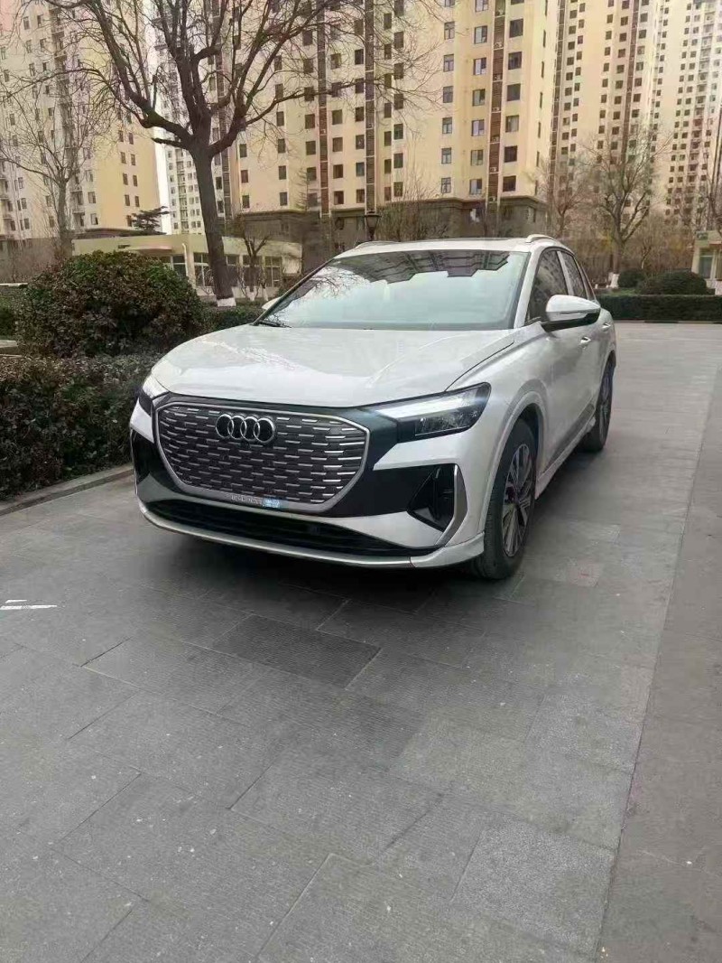 张家口26年奥迪Q42