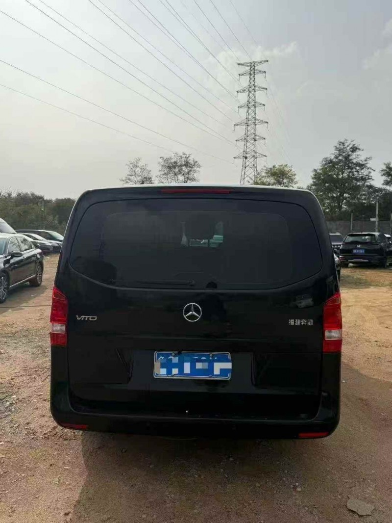 枣庄18年奔驰威霆9