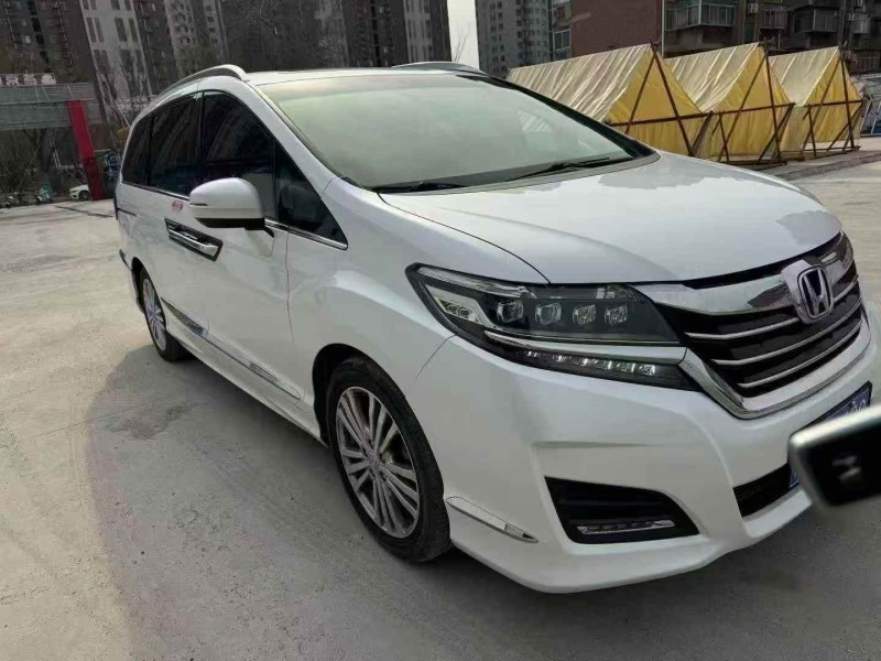 枣庄19年本田艾力绅2