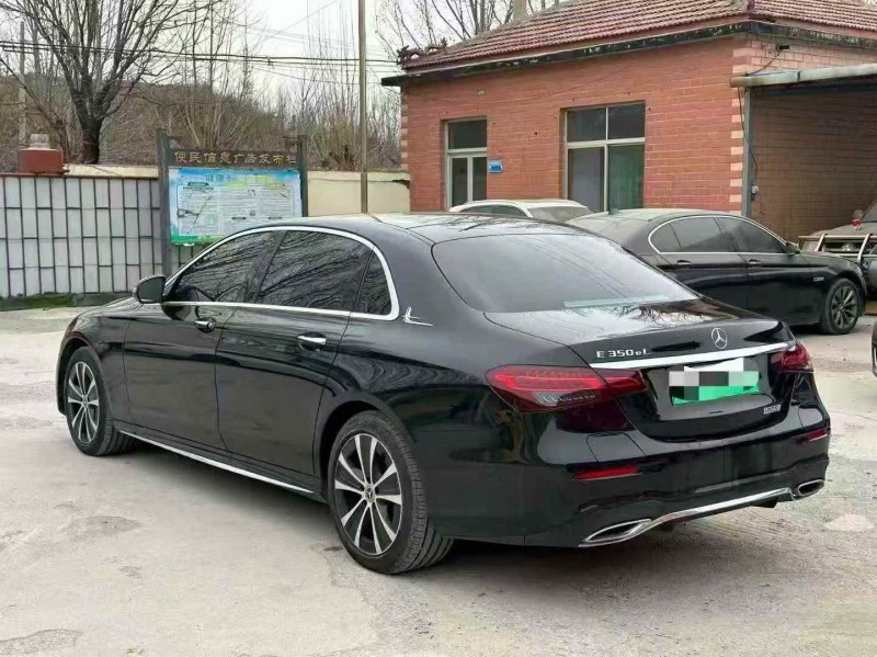 淄博22年奔驰E8