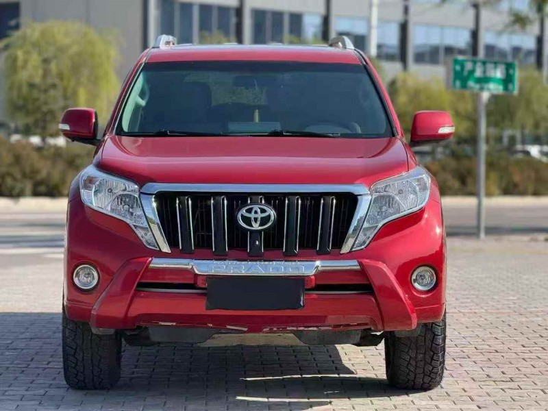 汉中17年丰田普拉多1