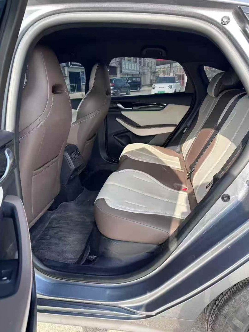 保定24年比亚迪秦4