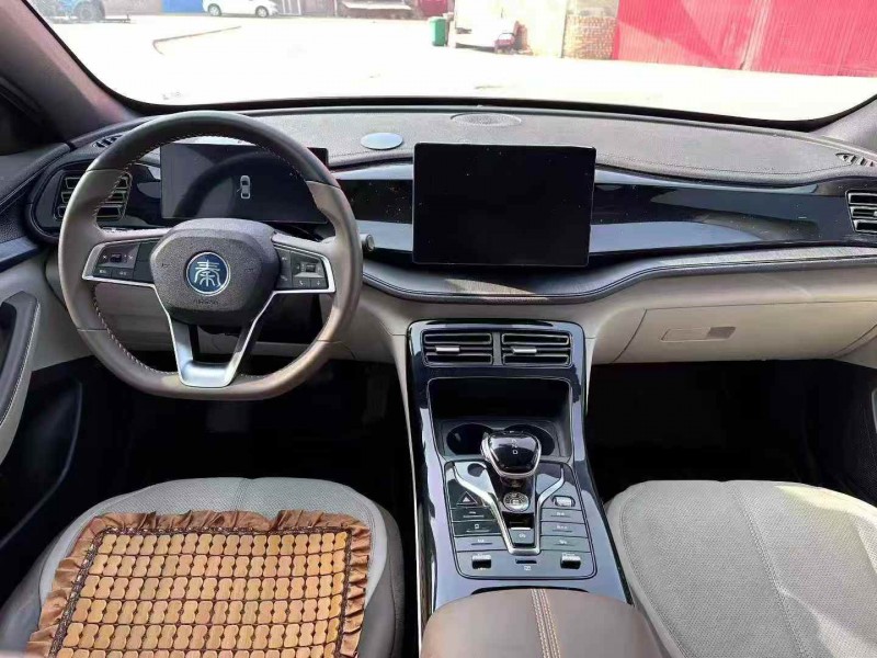 保定24年比亚迪秦6