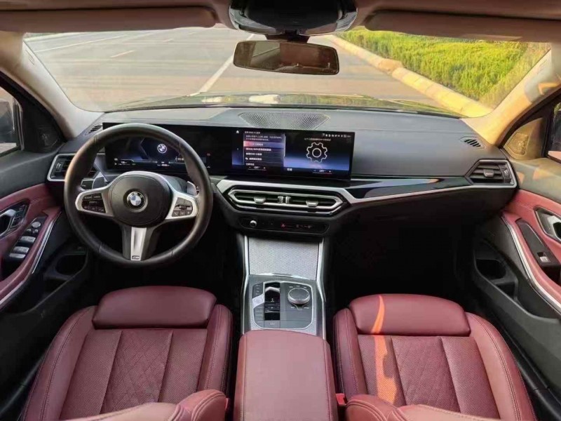 济宁23年宝马3系4