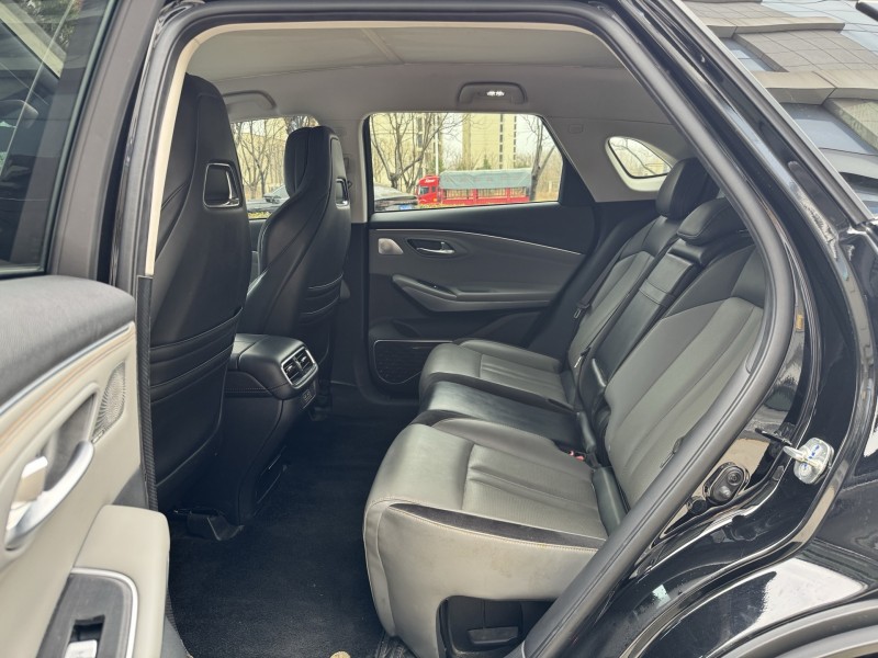 济宁22年传祺LXplus5