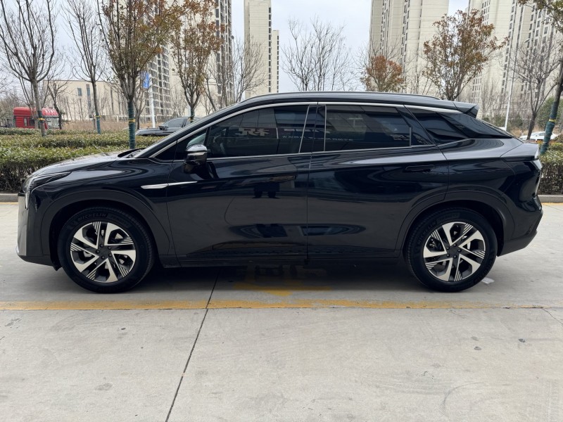 济宁22年传祺LXplus7