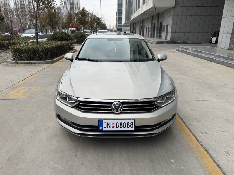 济宁19年大众迈腾1