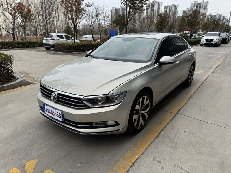 济宁19年大众迈腾2