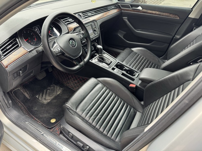 济宁19年大众迈腾6