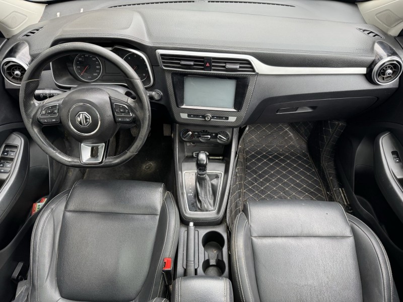 济宁17年名爵ZS3