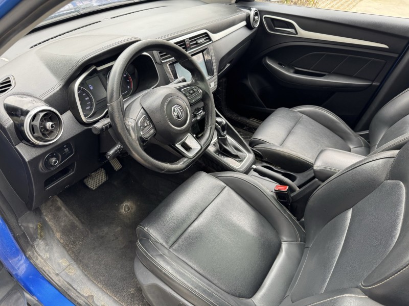 济宁17年名爵ZS5