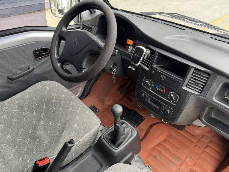 济宁23年五菱汽车之光3