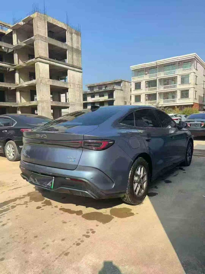 防城港25年比亚迪海豹7