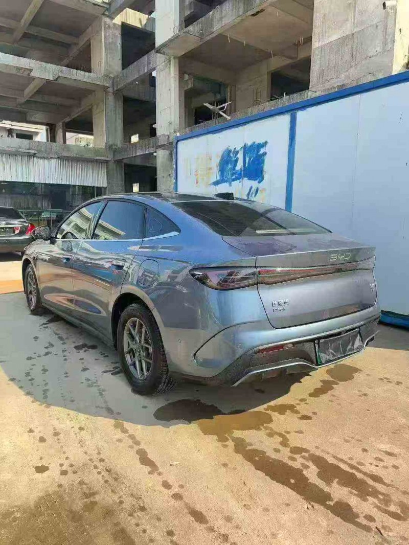 防城港25年比亚迪海豹8