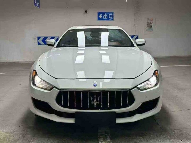 泸州21年玛莎拉蒂Ghibli1