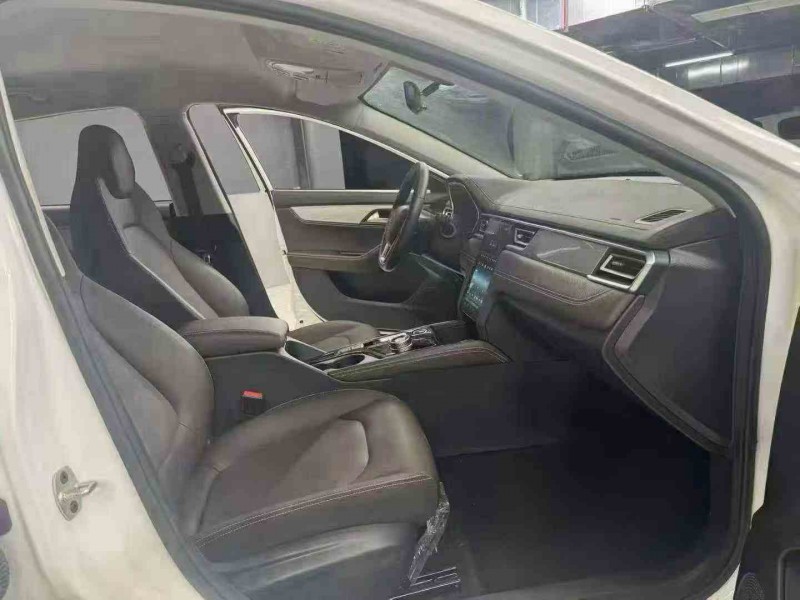 内江24年江淮爱跑4