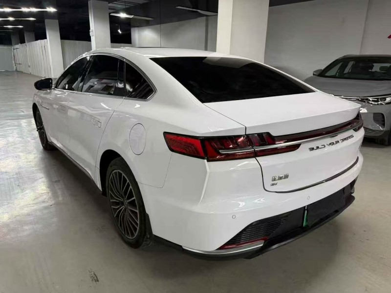 昆明23年比亚迪汉3