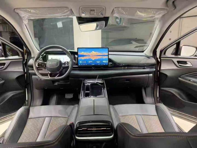 泸州25年传祺埃安S8