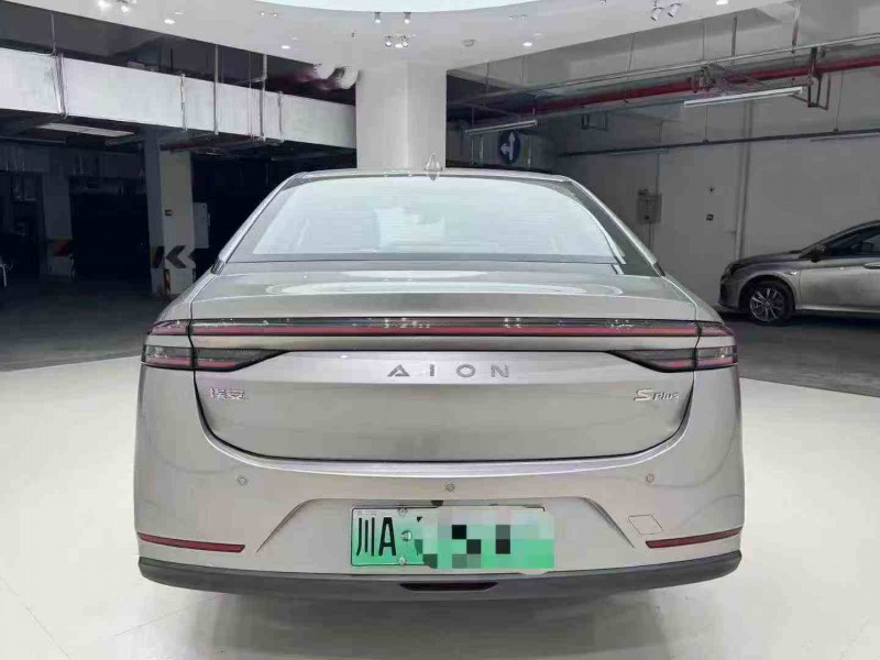 泸州25年传祺埃安S9