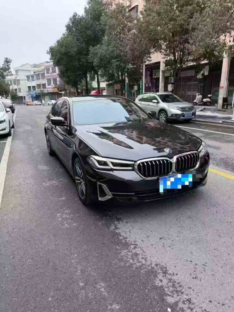 岳阳22年宝马5系3