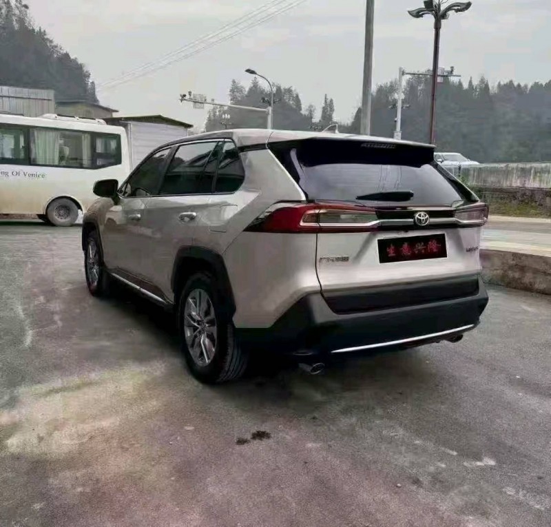 娄底23年丰田威兰达8