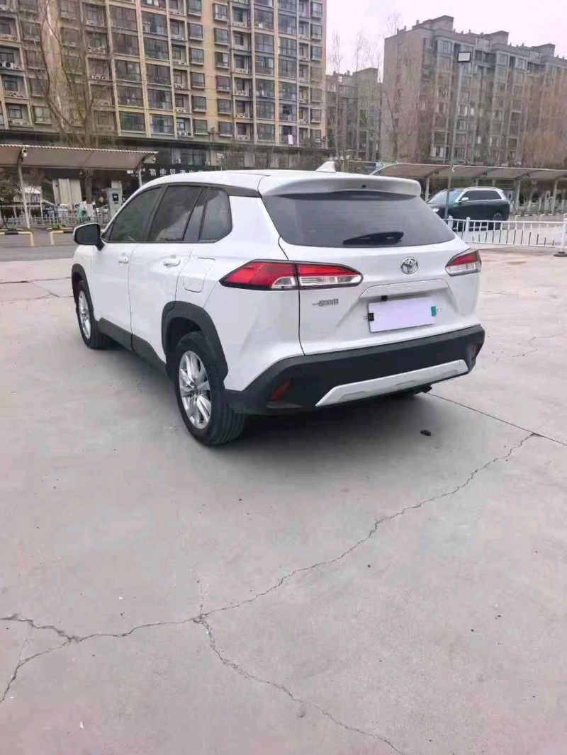 安阳23年丰田锐放6