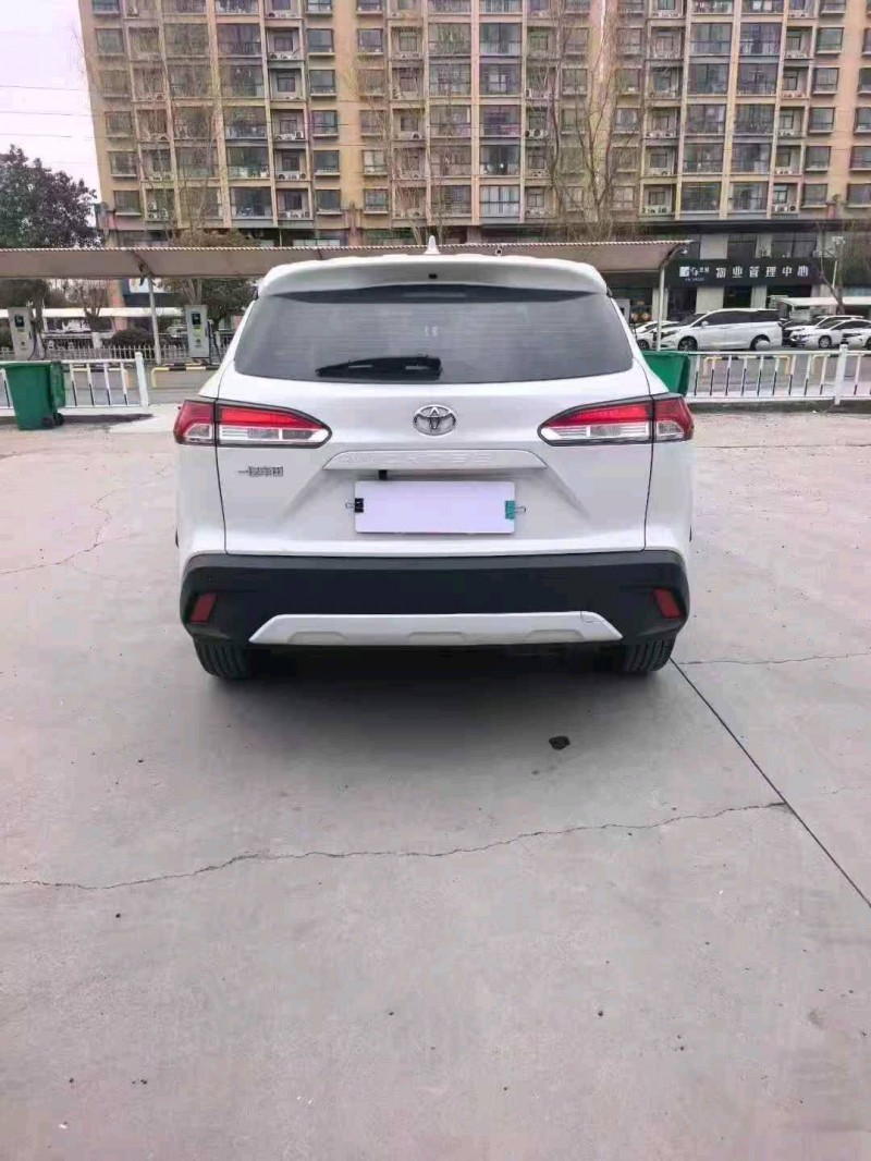 安阳23年丰田锐放7