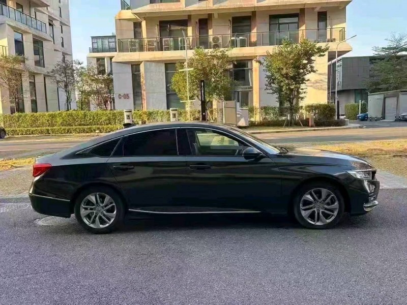 广州18年本田雅阁4