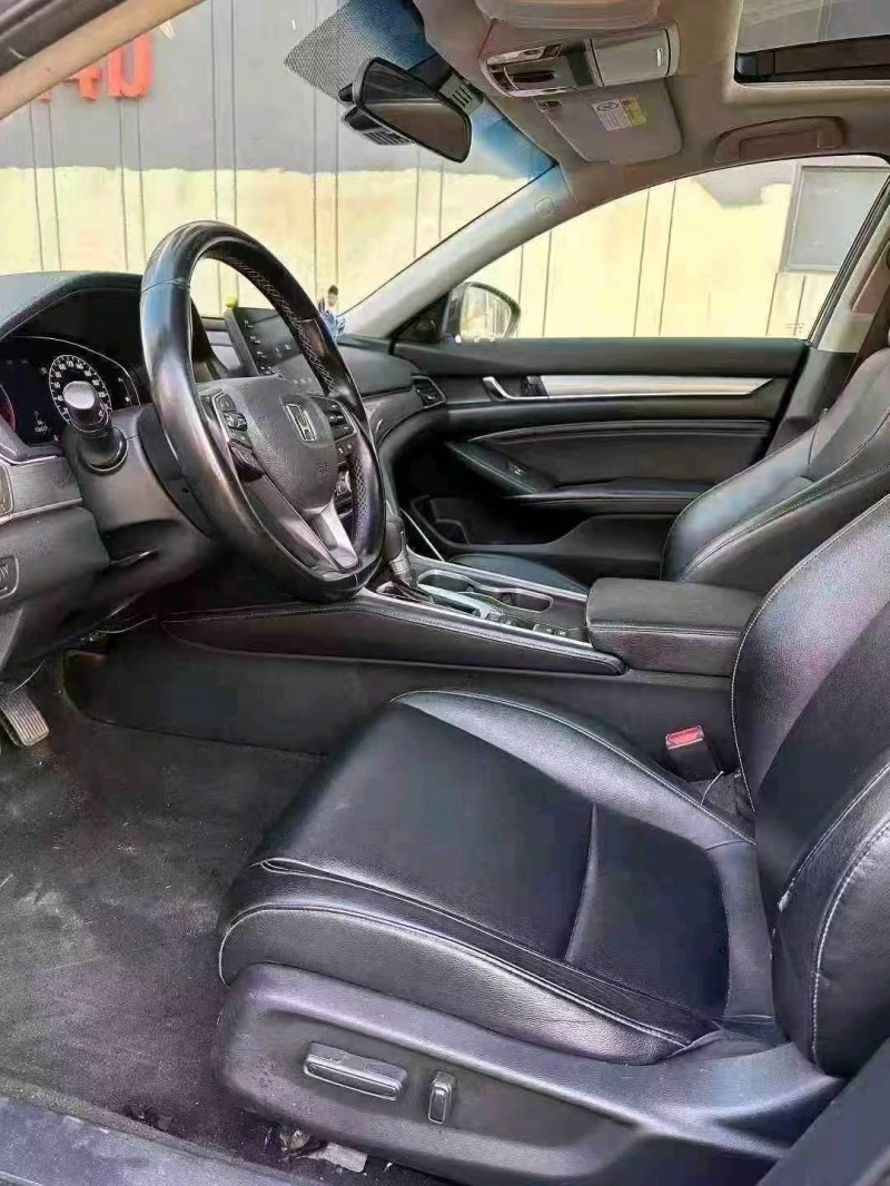 广州18年本田雅阁7