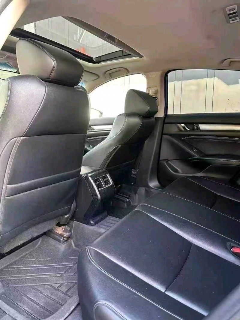 广州18年本田雅阁9