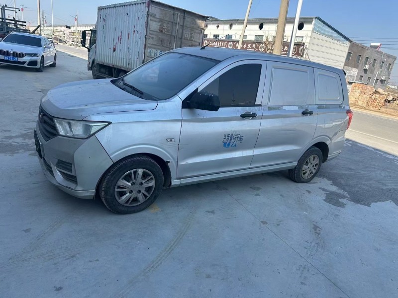 菏泽19年五菱汽车宏光2