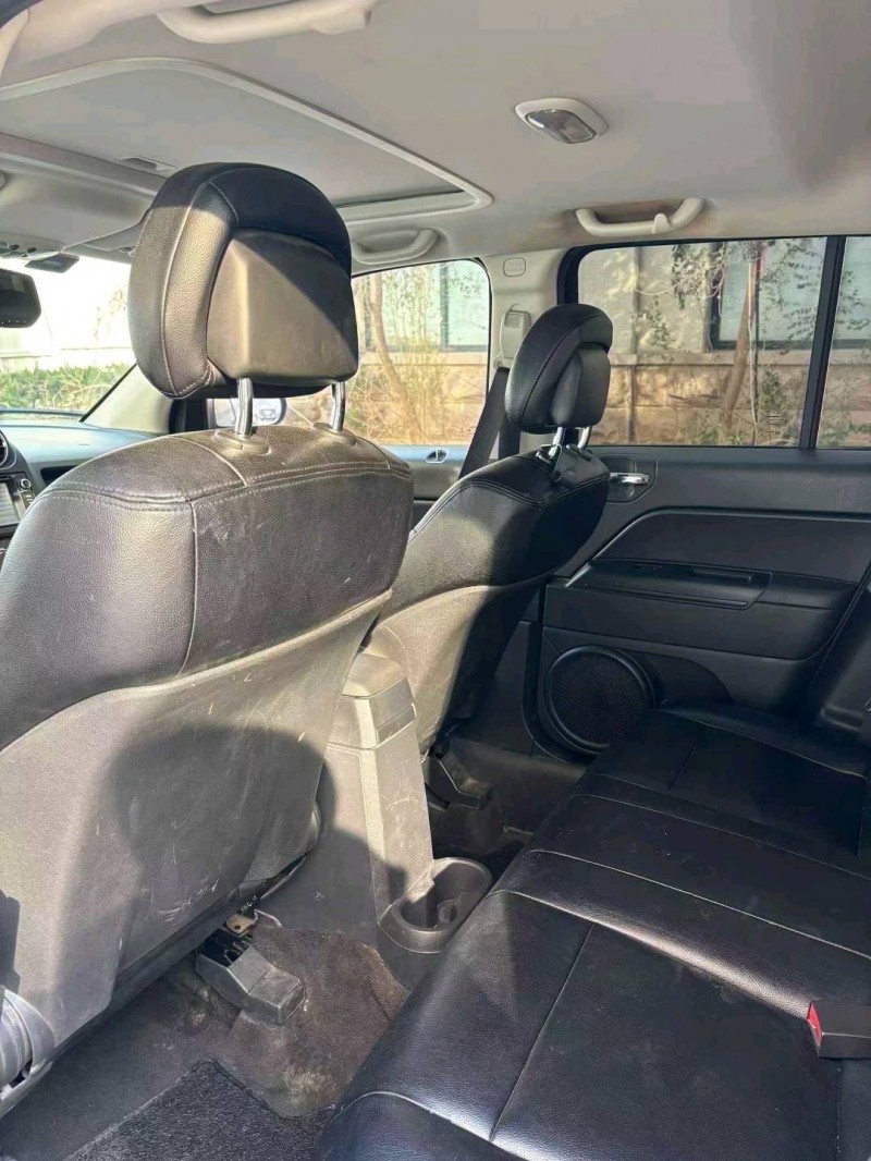 青岛14年Jeep指南者8