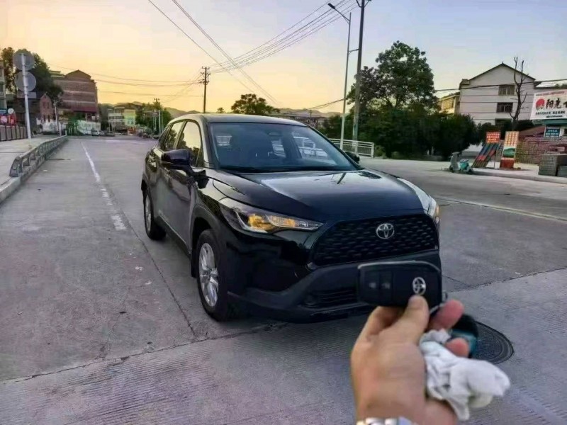 毕节25年丰田锐放1