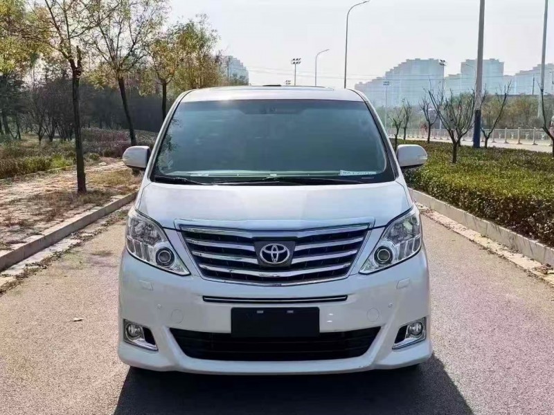 菏泽14年丰田埃尔法1