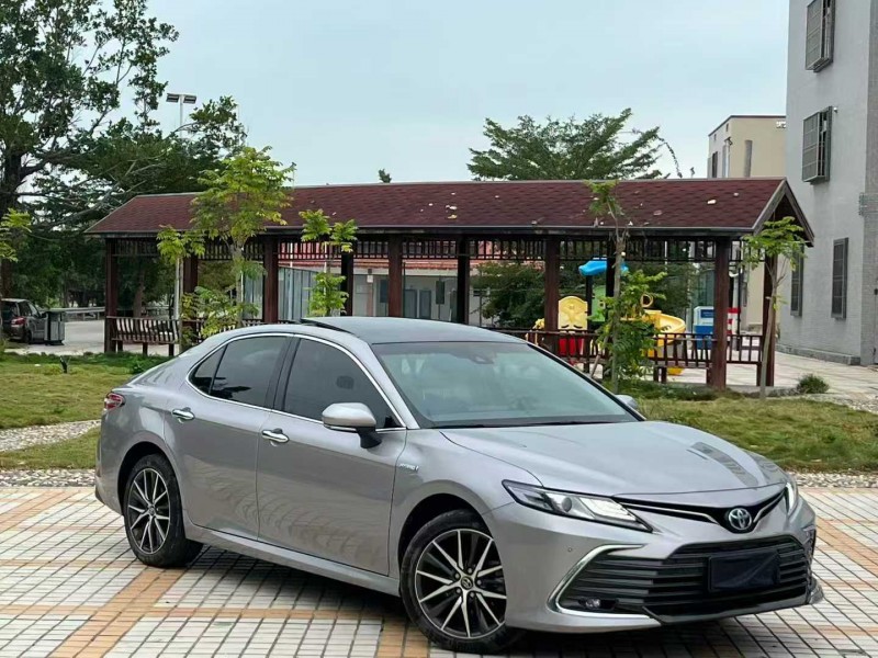 汕头23年丰田凯美瑞2