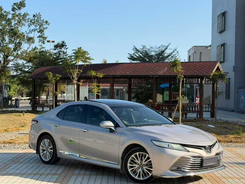 汕头18年丰田凯美瑞2