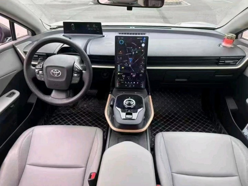 成都25年丰田BZ3Pro4