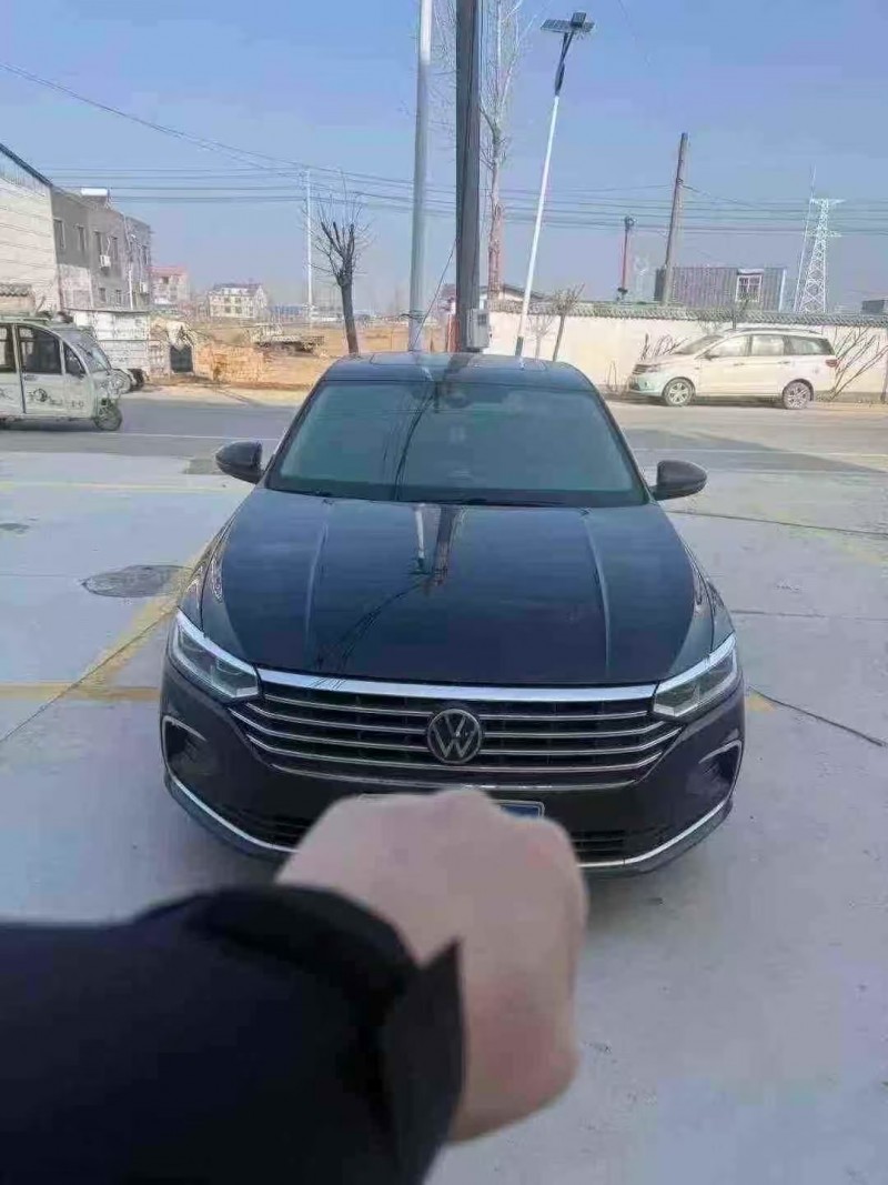 菏泽23年大众朗逸1