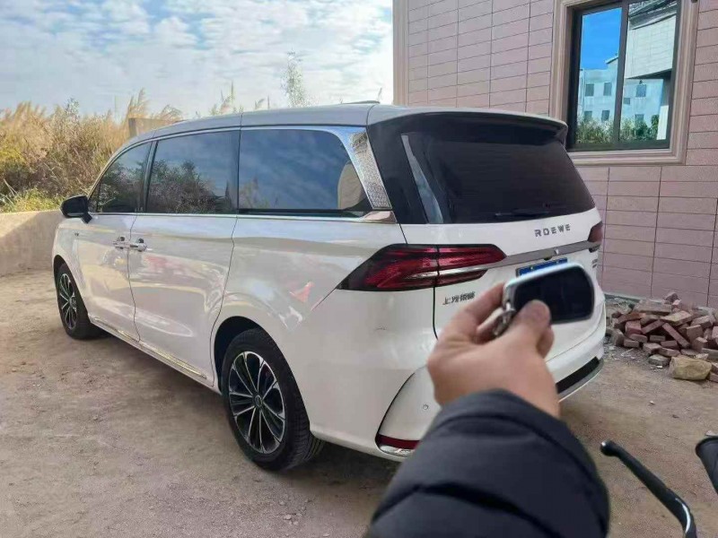 广州21年荣威IMAX83