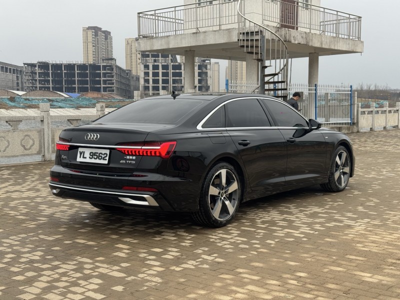 郑州25年奥迪A6L4