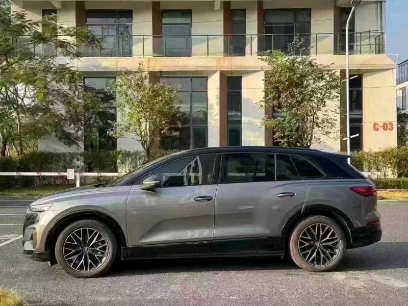 广州23年奥迪Q56