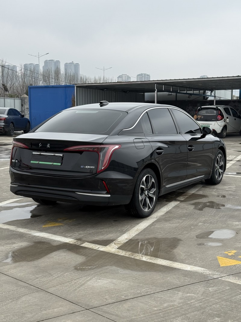 新乡24年红旗E-QM57